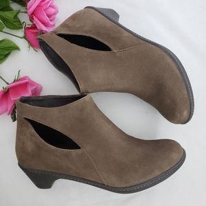 Dansko Bonita Cut Out Ankle Zip Leather Bootie